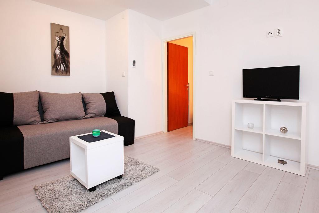 Apartments Park ヴェラ・ルカ 部屋 写真