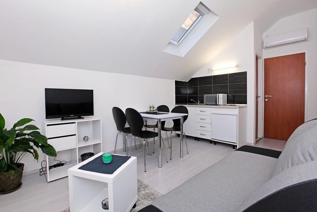 Apartments Park ヴェラ・ルカ 部屋 写真