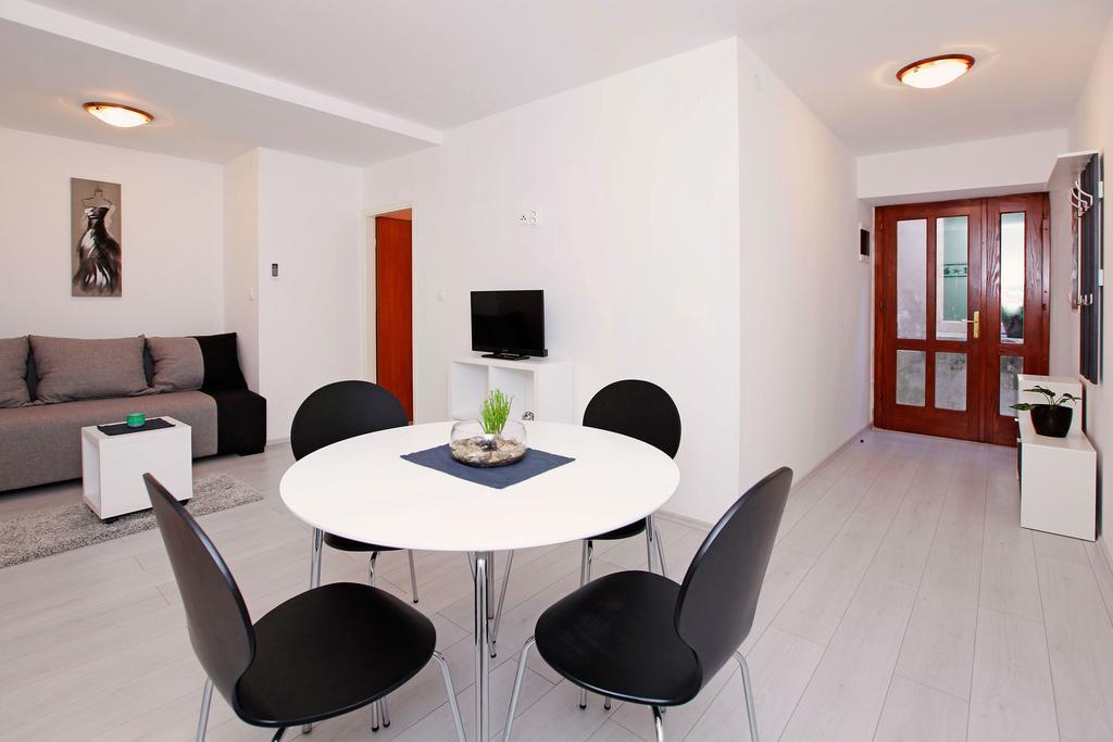 Apartments Park ヴェラ・ルカ 部屋 写真